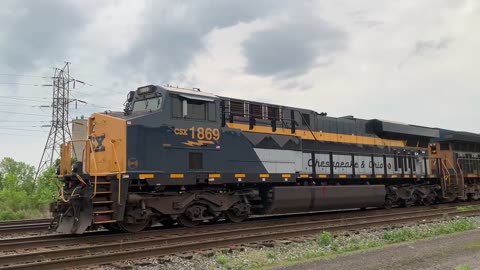 CSX Train 1869 Heritage Unit