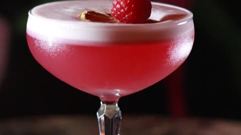 3 Unforgettable Cocktails at Roberto's, a Hidden Gem in Leicester 🍸