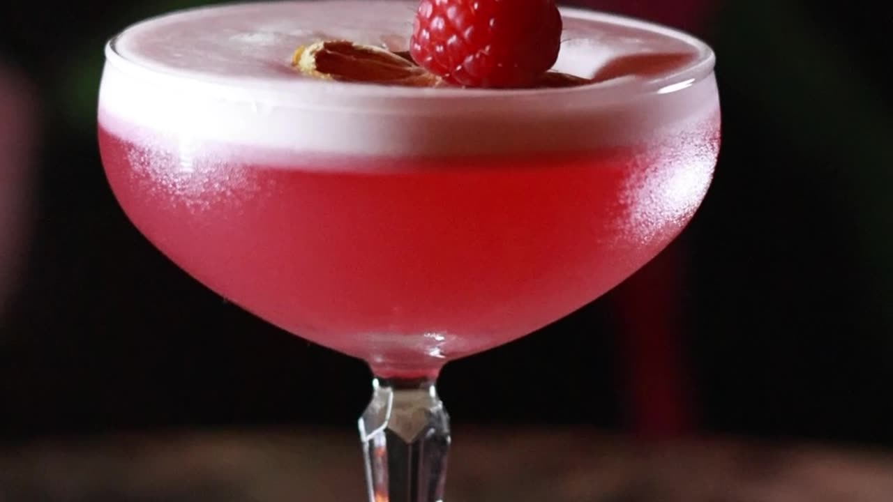 3 Unforgettable Cocktails at Roberto's, a Hidden Gem in Leicester 🍸