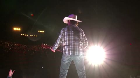That Summer - Garth Brooks (live)
