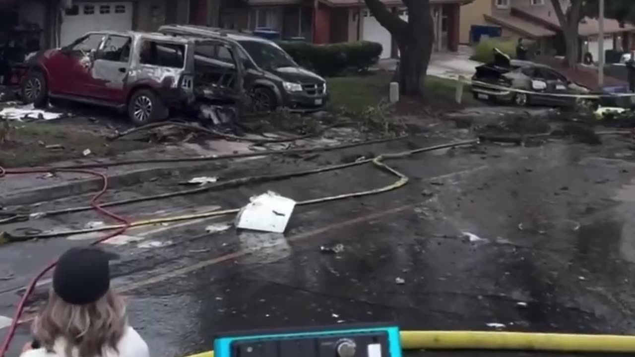 Multiple people are dead onboard a business jet that crashed into military family neighborhood in San Diego 🙏 5.22.25