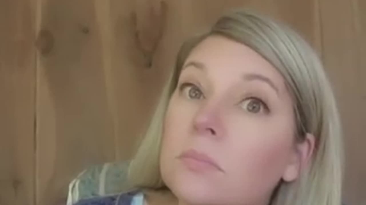 Kamala as a 911 dispatcher