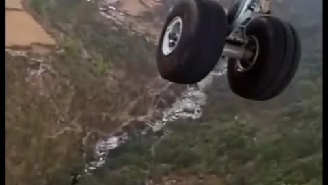 Landing World Most Dangerous #Airport #Aviation #AeroArduino