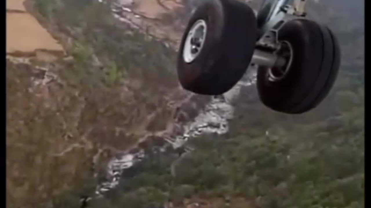 Landing World Most Dangerous #Airport #Aviation #AeroArduino