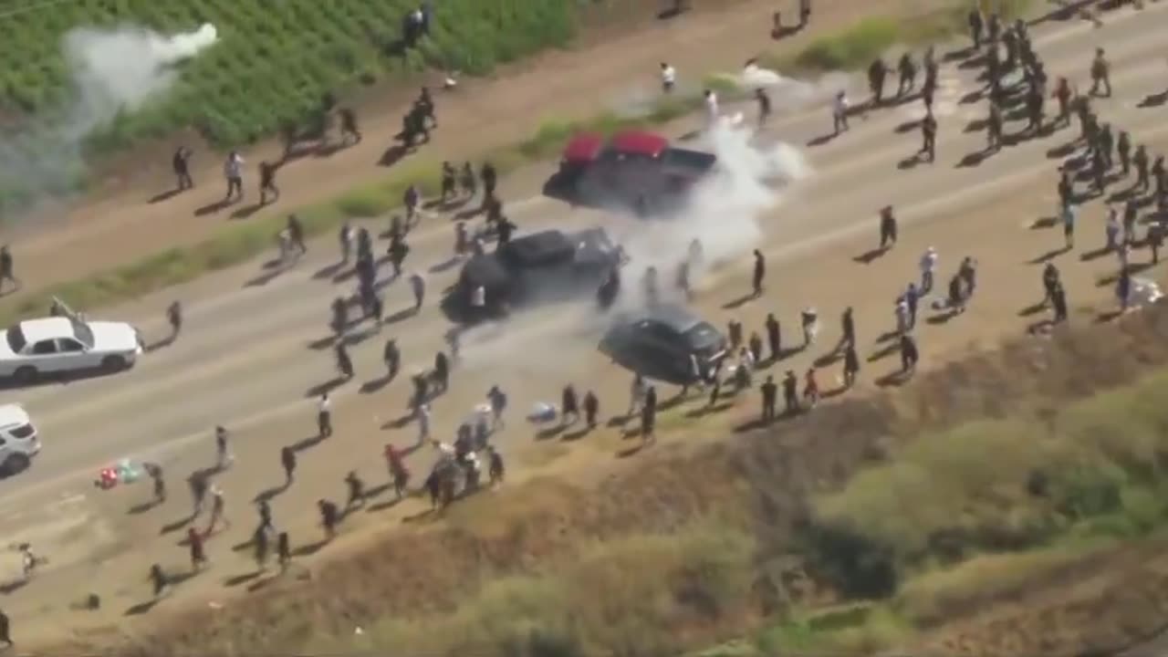 Anti-ICE scum trying to stop Federal Agents in Camarillo CA