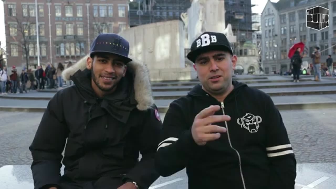 Mocromaniac,,Babak Eet Weer