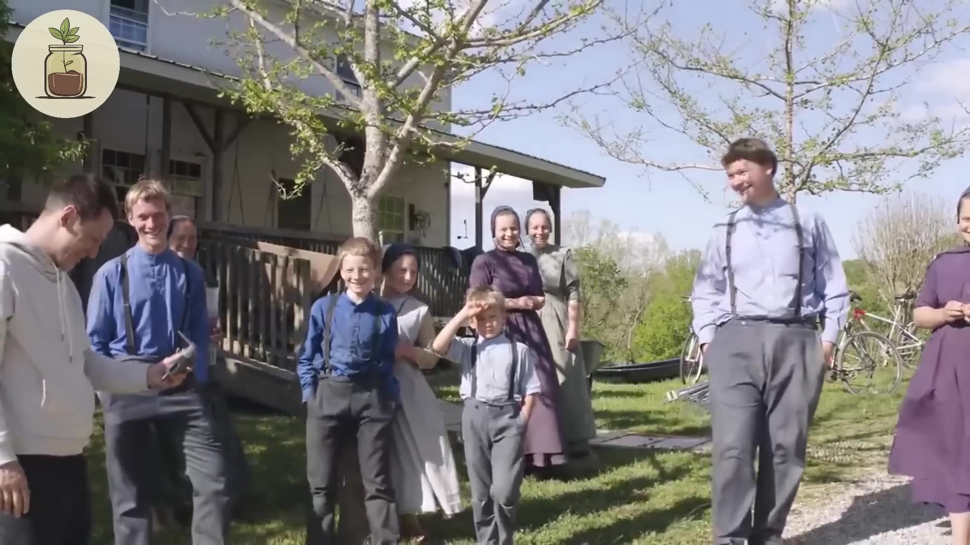 🌱 How the Amish Heat a Greenhouse Without Gas or Electricity