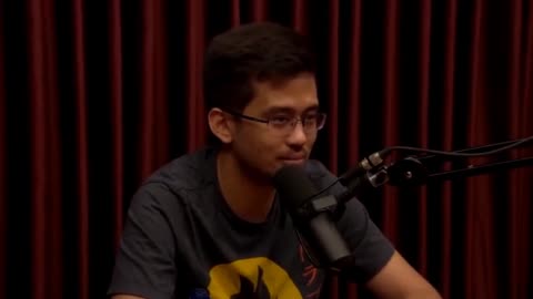 O comunista Kim Kataguiri chorou no podcast do Monark. Saiba por quê. 2022/04/08