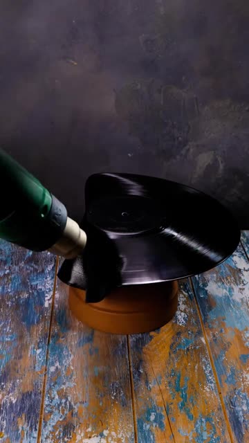 Melting ordinary things to create something amazing 😮