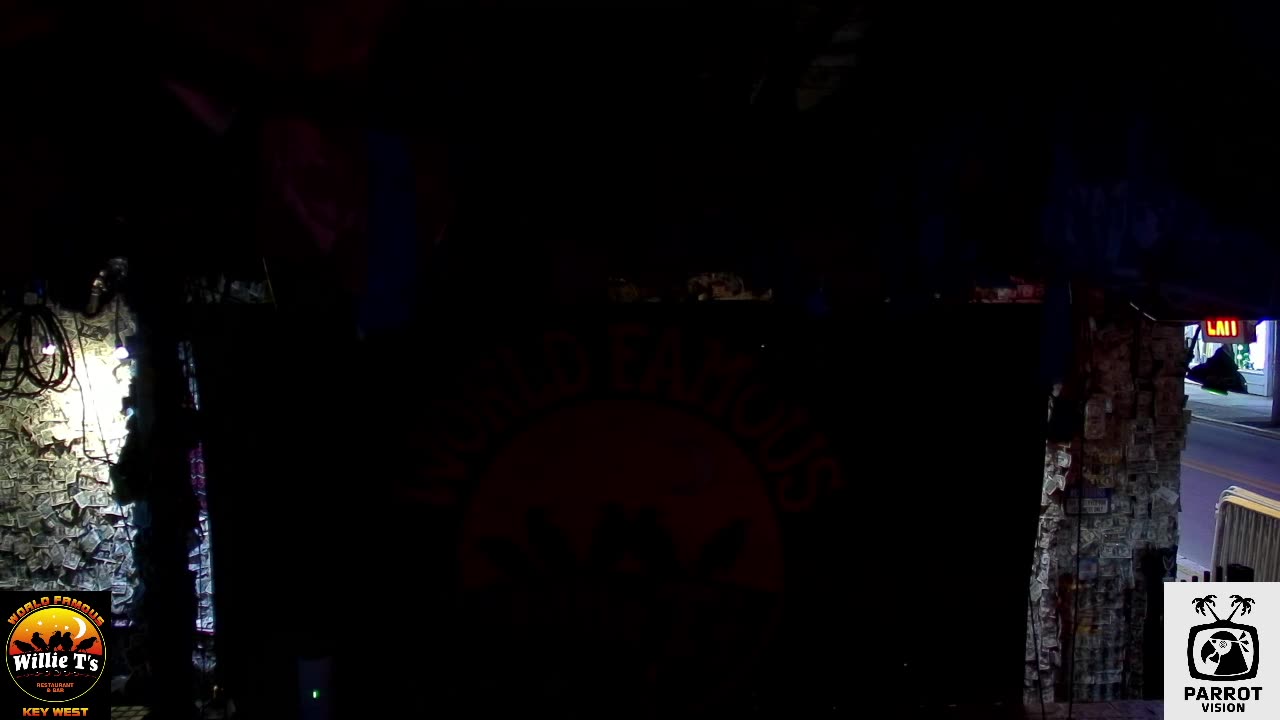 LIVE Music Everyday!