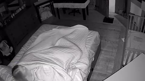 👻👽 GhostlyTokSa's Eerie Ouija Board Session Caught on Camera! | TheHauntingHour