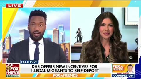 🚨Trump Admin is giving Illegal aliens who self-deport $3,000 these Holidays instead of $1,000