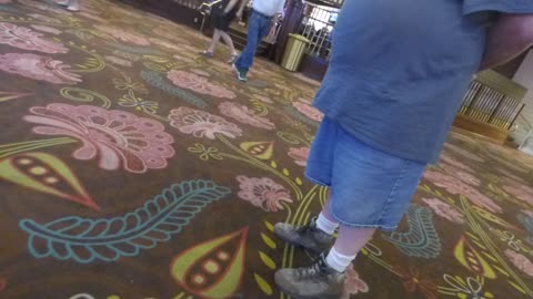 Sounds of the casino once more