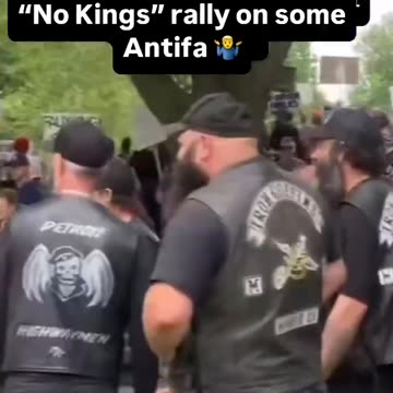 BIKERS ON ANTIFA STOPPING THE VIOLENCE ON VETS ATTACKED DURING PROTESTS & RIOTS #VETS #BIKERS #VIRAL