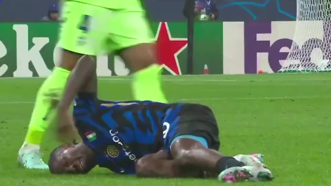 Ronald Araujo vs Inter