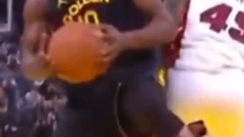 Jimmy Butler Suffers Torn ACL