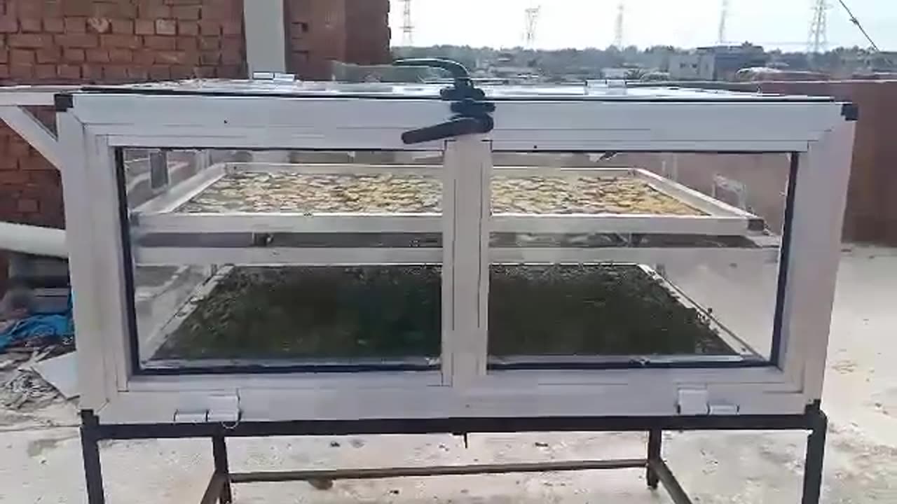 مجفف الاهرام الشمسي
