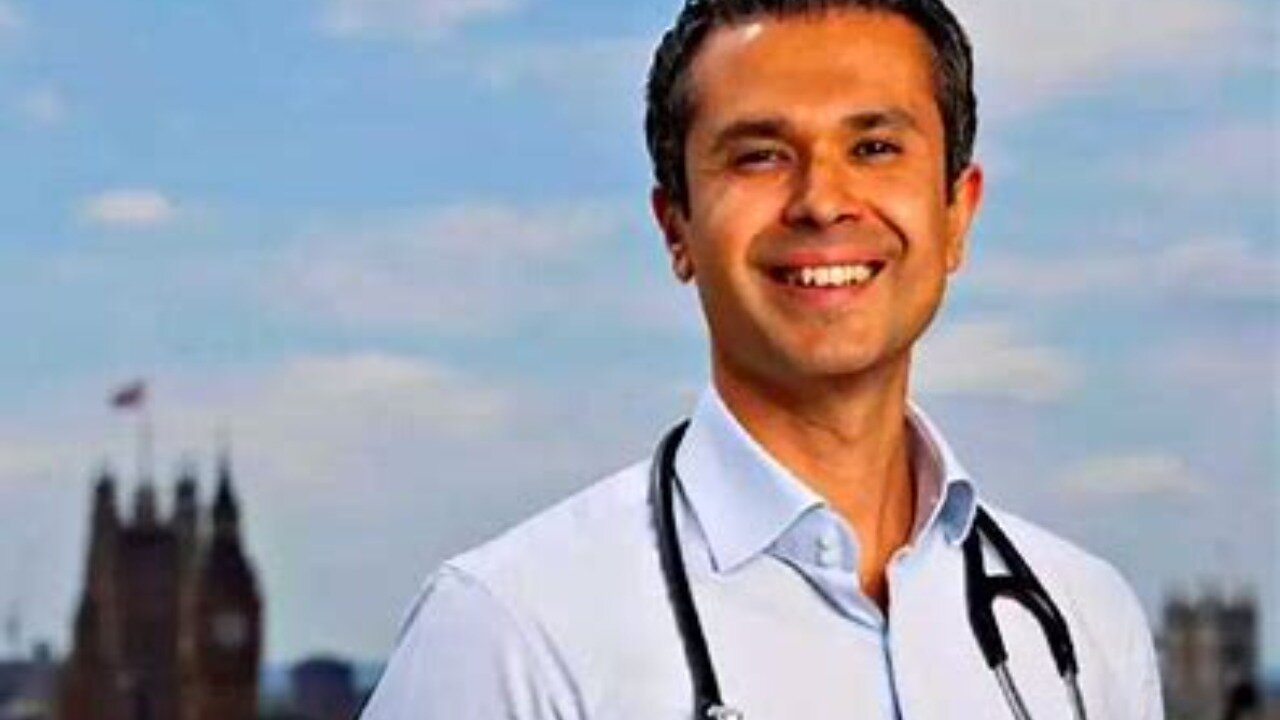 Dr Malhotra Received an Award for Speaking out the Truth About Vaccines and Big Pharma