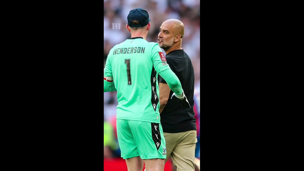 A lip-reader has REVEALED what Pep Guardiola said to Dean Henderson in their confrontation... 🗣️👀