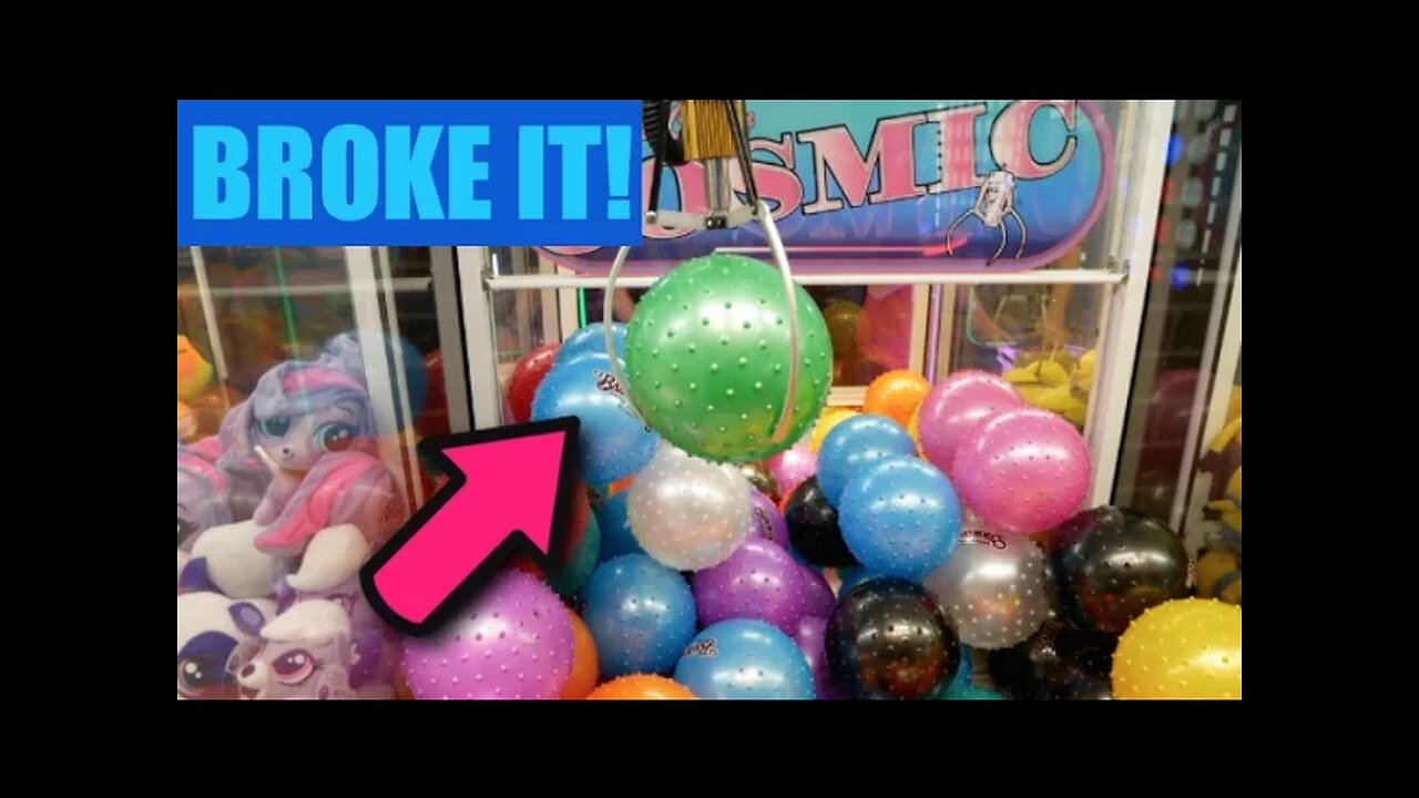 WE WON SO MANY PRIZES THAT IT BROKE THE CLAW MACHINE!