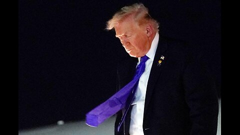 USA pękają w szwach: ujawniono prawdziwy powód uzależnienia Trumpa od polityki zagranicznej.