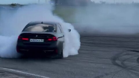 BMW F90 360