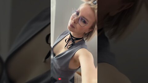 Alexa 💋 Natural Older Women Over 50 Mature Model 🍑 Bio & Fashion Tips