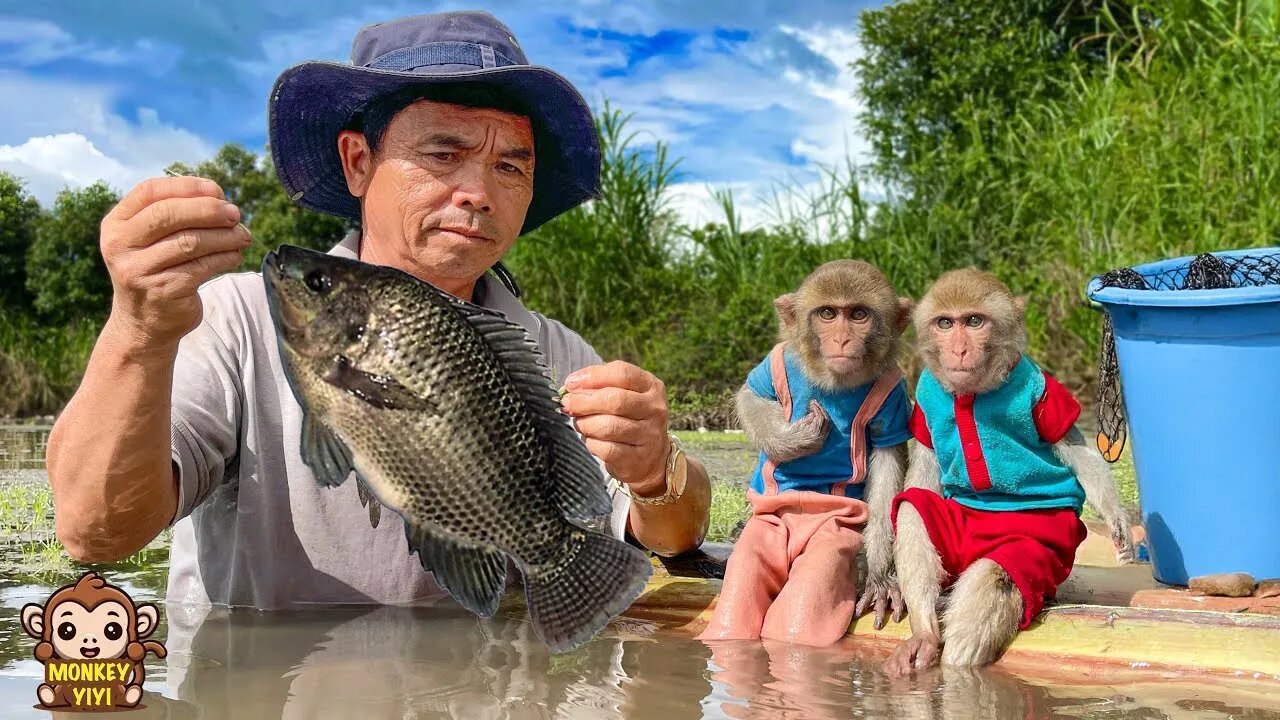 How Grandpa Teaches YiYi and YinYin to Hunt and Fish