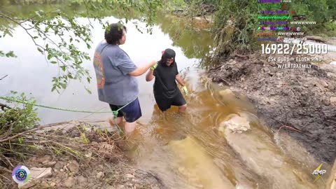 Agent ChrisNxtDoor and Cinna volunteer at Texas Alveus Sanctuary after flood