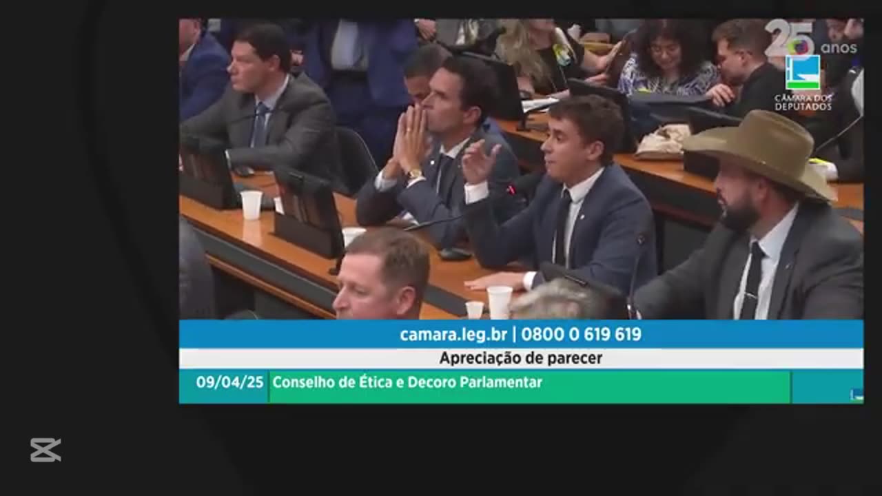 Nikolas Ferreira ironiza greve de fome de Glauber