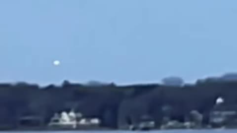 🛸👁️ UFO / Drone Seen Hovering Over Lake in Minnesota! | TheTruthAbove