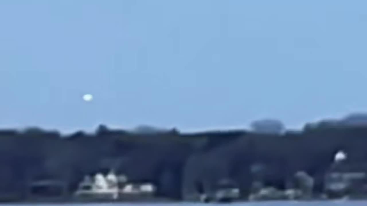 🛸👁️ UFO / Drone Seen Hovering Over Lake in Minnesota! | TheTruthAbove