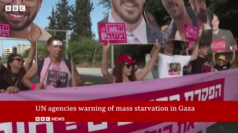 Hundreds of Israeli ex-officials appeal to Trump to help end Gaza war | BBC News