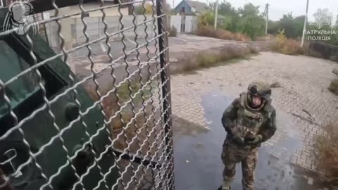 Ukrainians Pull Wounded Soldiers from Destroyed APC