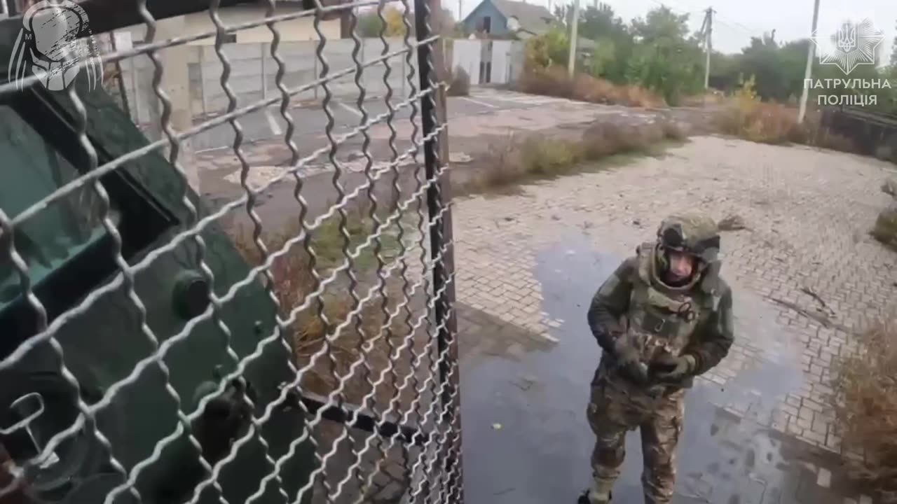 Ukrainians Pull Wounded Soldiers from Destroyed APC