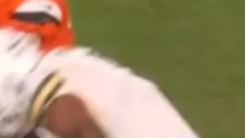 Parsons Suffers Non-Contact Injury