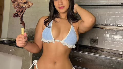 Valeria_ Aesthetics and style in the world of Instagram ✨ #curvy