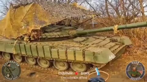 Russian ‘KVN’ FPV Drone Destroys Ukrainian T-80BV Tank Near Bogdanovka