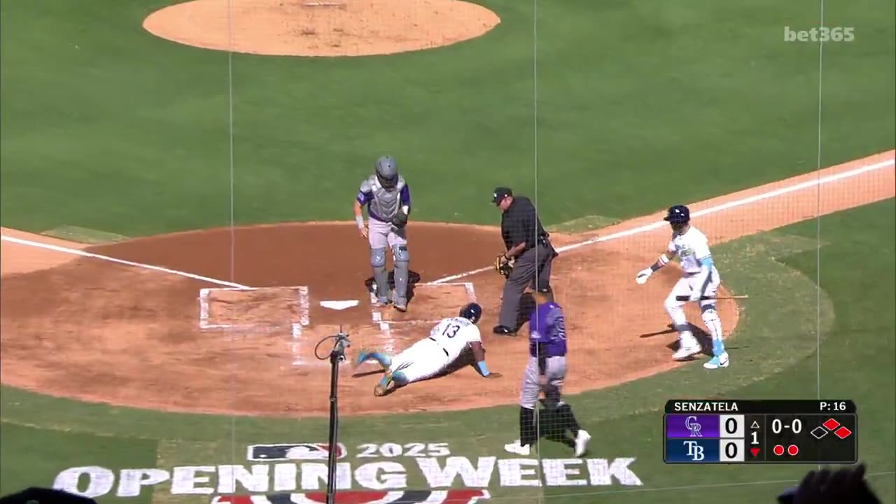 ¿Cómo les fue Senzatela y a Carrasco en su primeras apariciones?