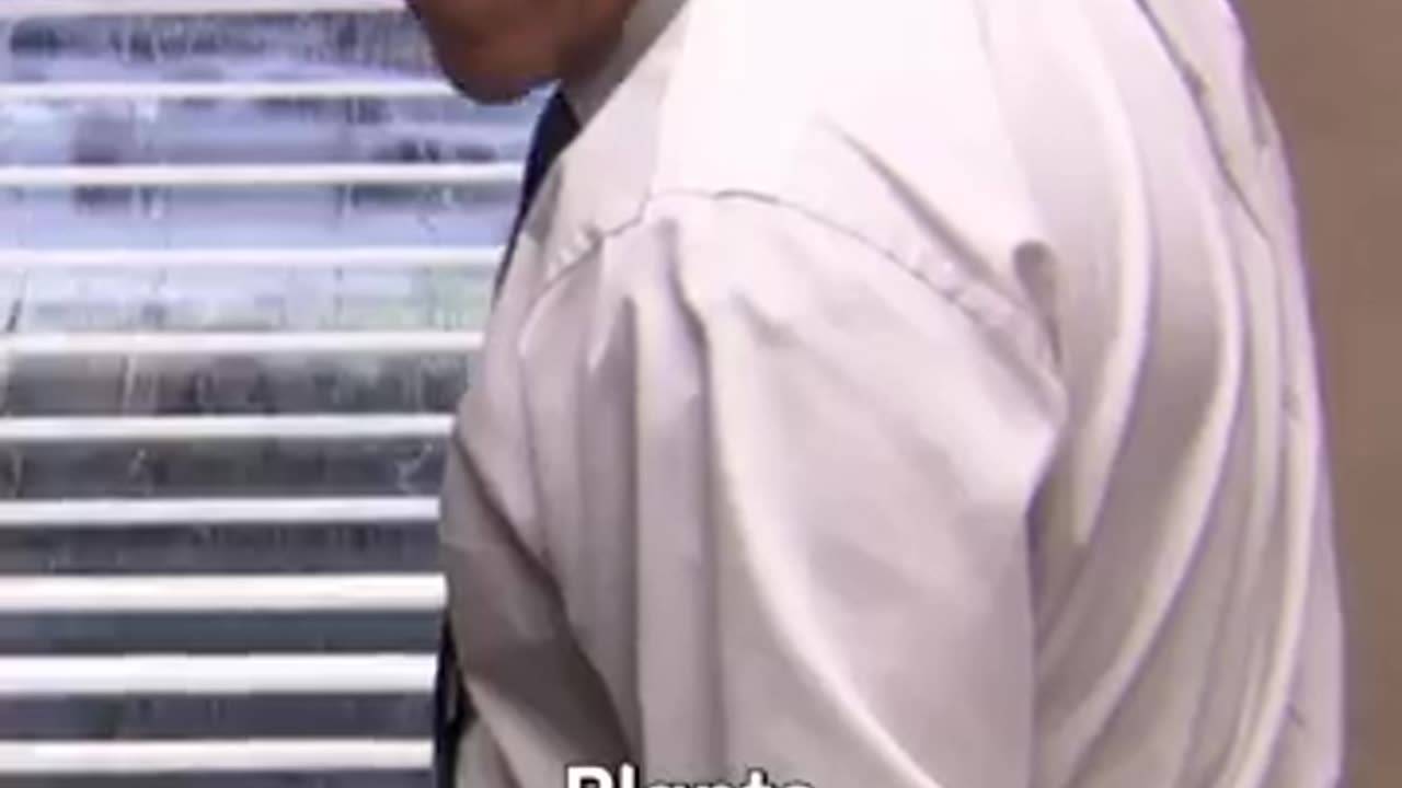 Rainy days are for Phyllis cliches #TheOffice #PhyllisVance #JimHalpert #Shorts