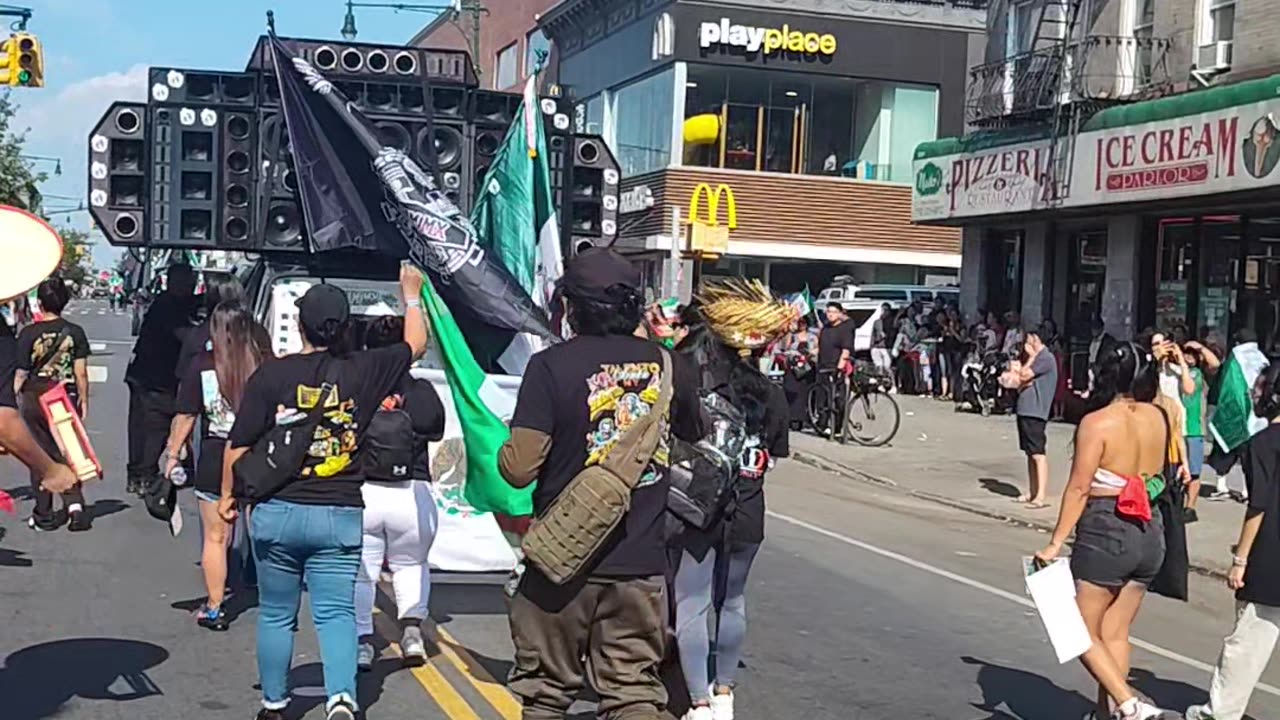 Celebran Desfile de México en NYC.