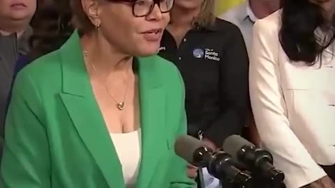 Karen Bass ‘The looting of the Nike store was “provoked by the White House’