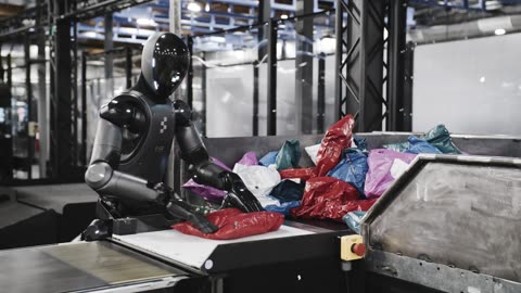 Figure's Humanoid Robot Helix Doing Logistics Work