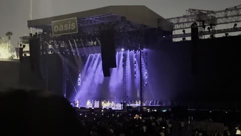 Acquiesce - Oasis Live 25