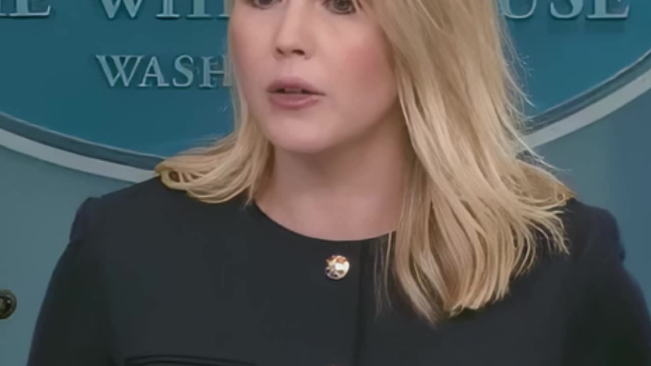 Tim Pool Challenges Media Bias at White House, Karoline Leavitt Defends New Media Access