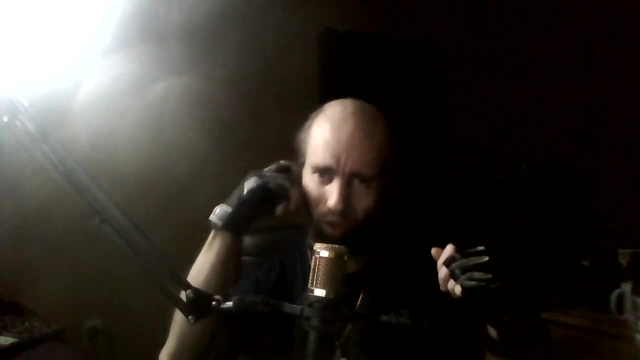 Cyraxx on YT. "WMFG part 1". 4/24/2025. Yup, The PDFile Lolcow is back again.