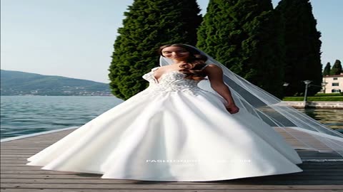 Affordable princess bridal dress with cathedral trains at half the price! ✨