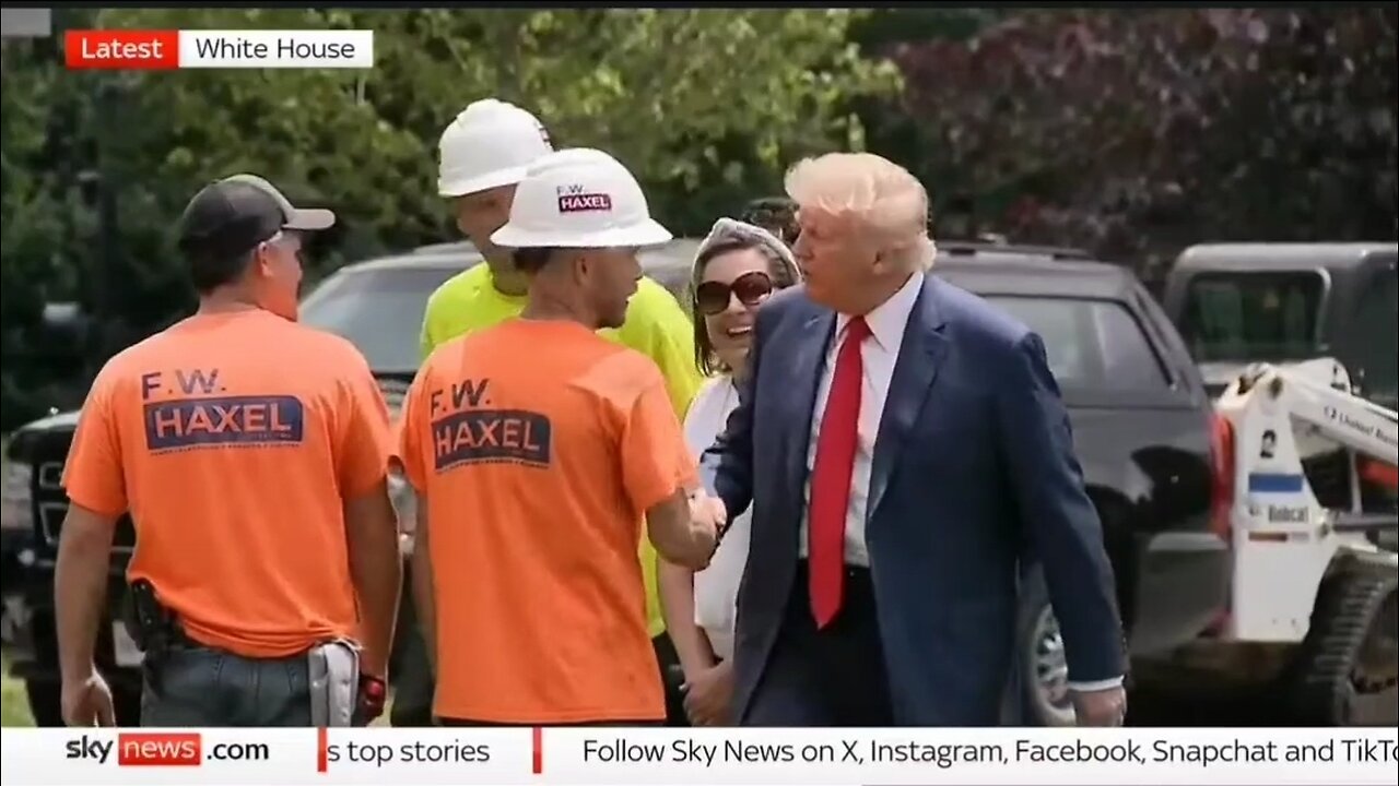 Trump Thanks Those Constructing White House Flag Pole