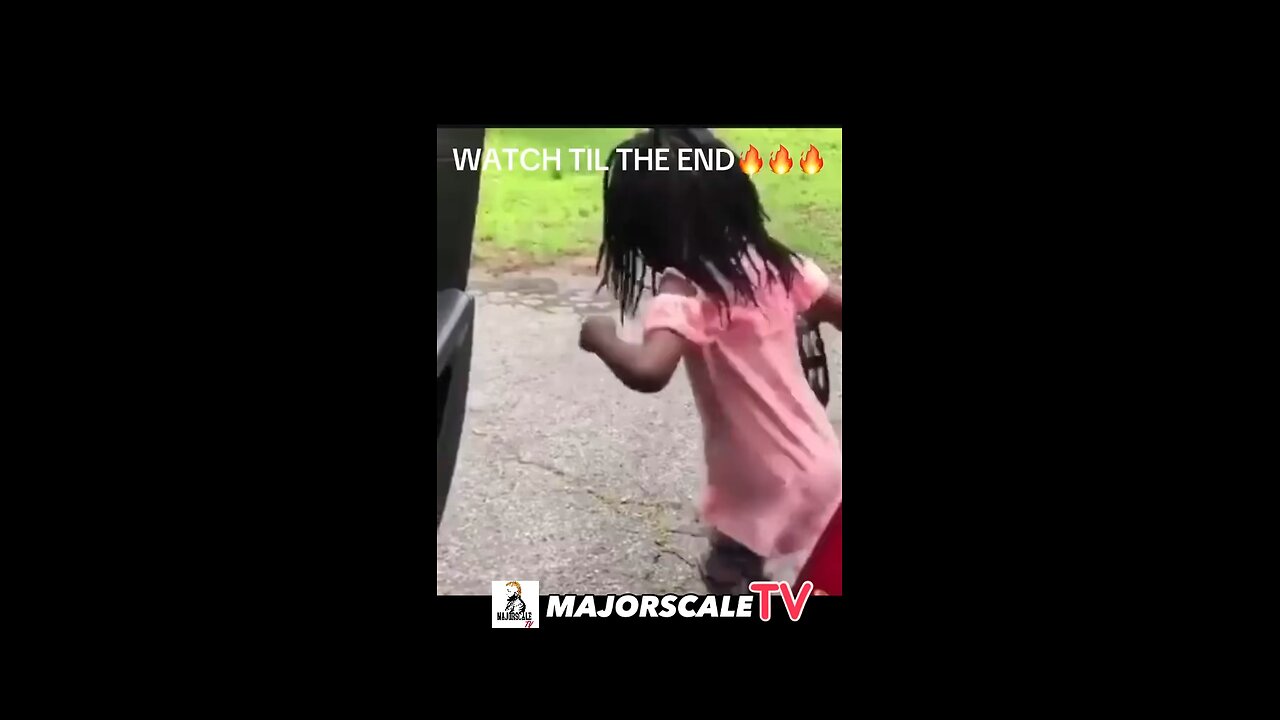 It’s the calmness at the end for me 💃🏽 dance young lady #praisebreak