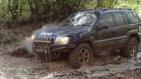 Jeep vs. Nissan